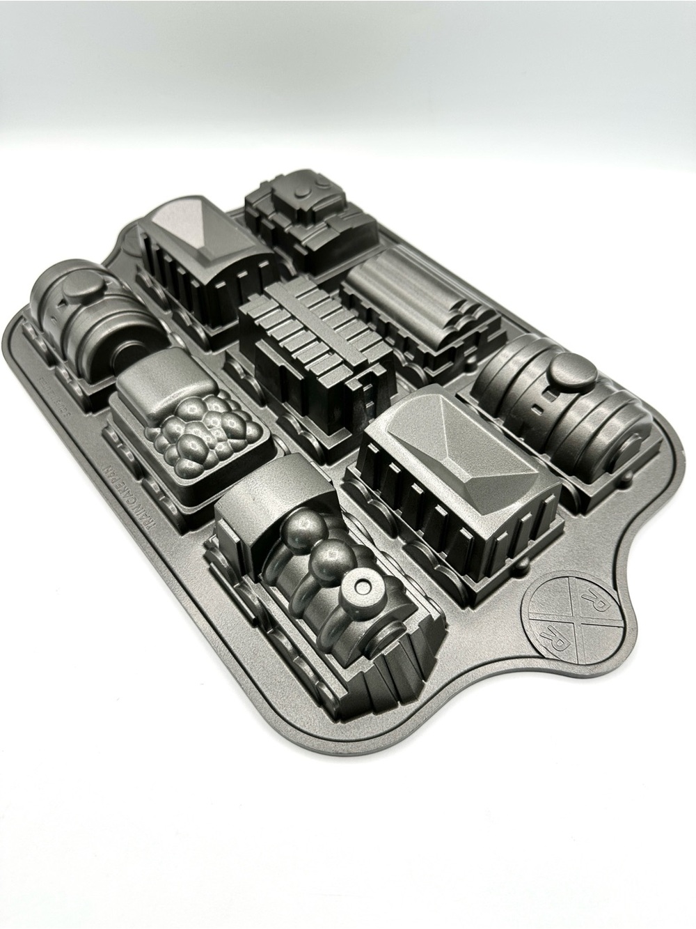 Nordic Ware Train Cake Pan. 5 Cups. USA